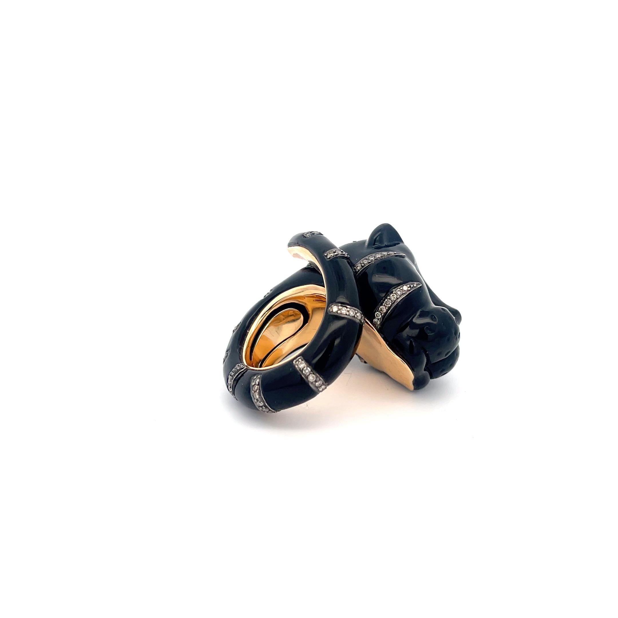 Women's or Men's Onyx Panther and Diamond Ring 18K Yellow Gold For Sale