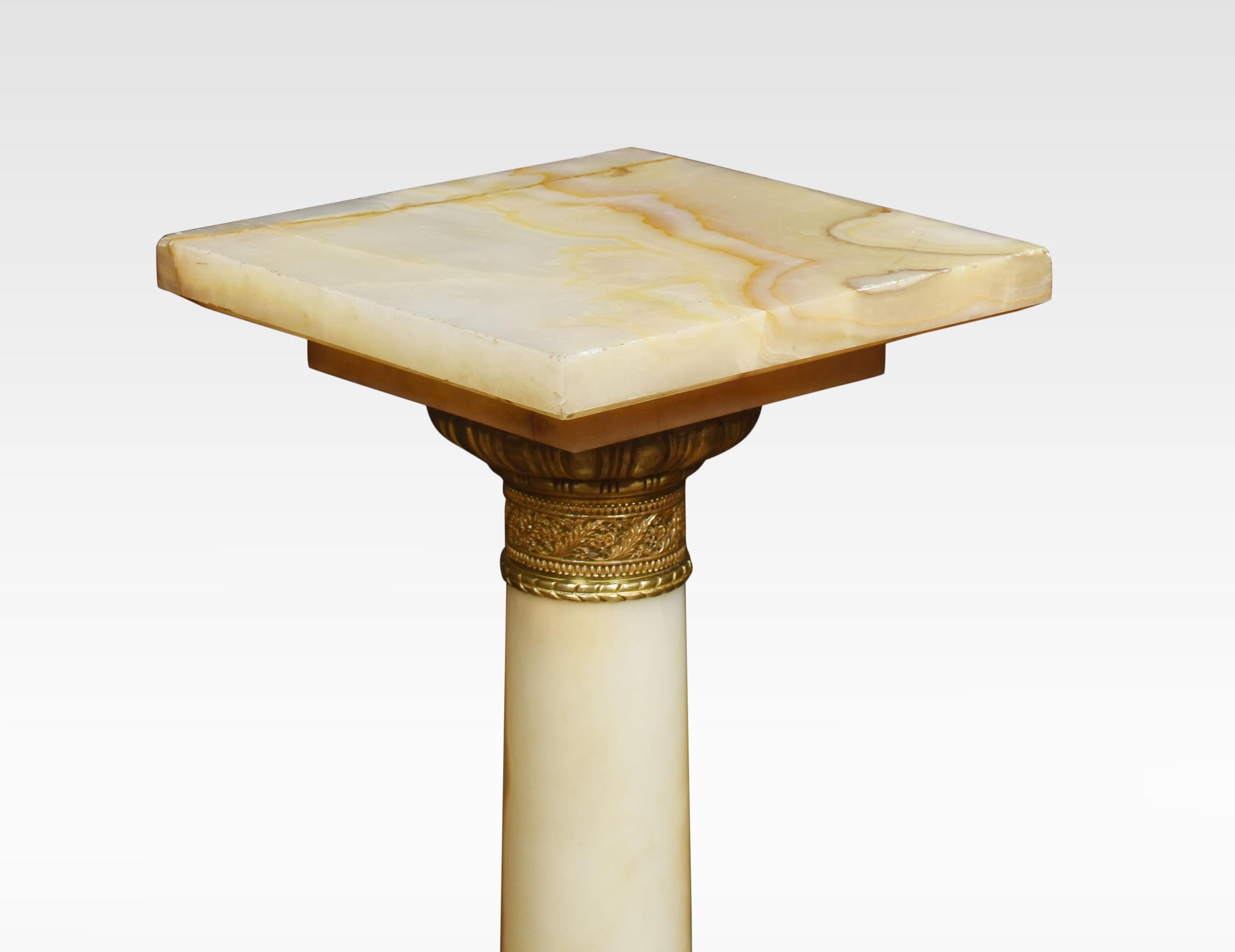 Onyx Pedestal In Good Condition For Sale In Cheshire, GB