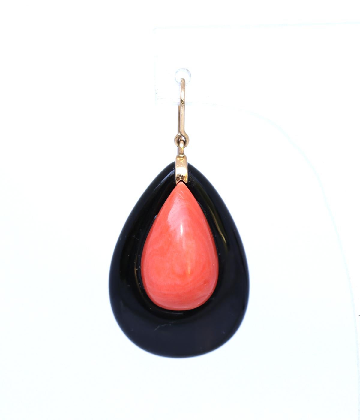 Mixed Cut Onyx Pink Stone Earring, 1930 For Sale