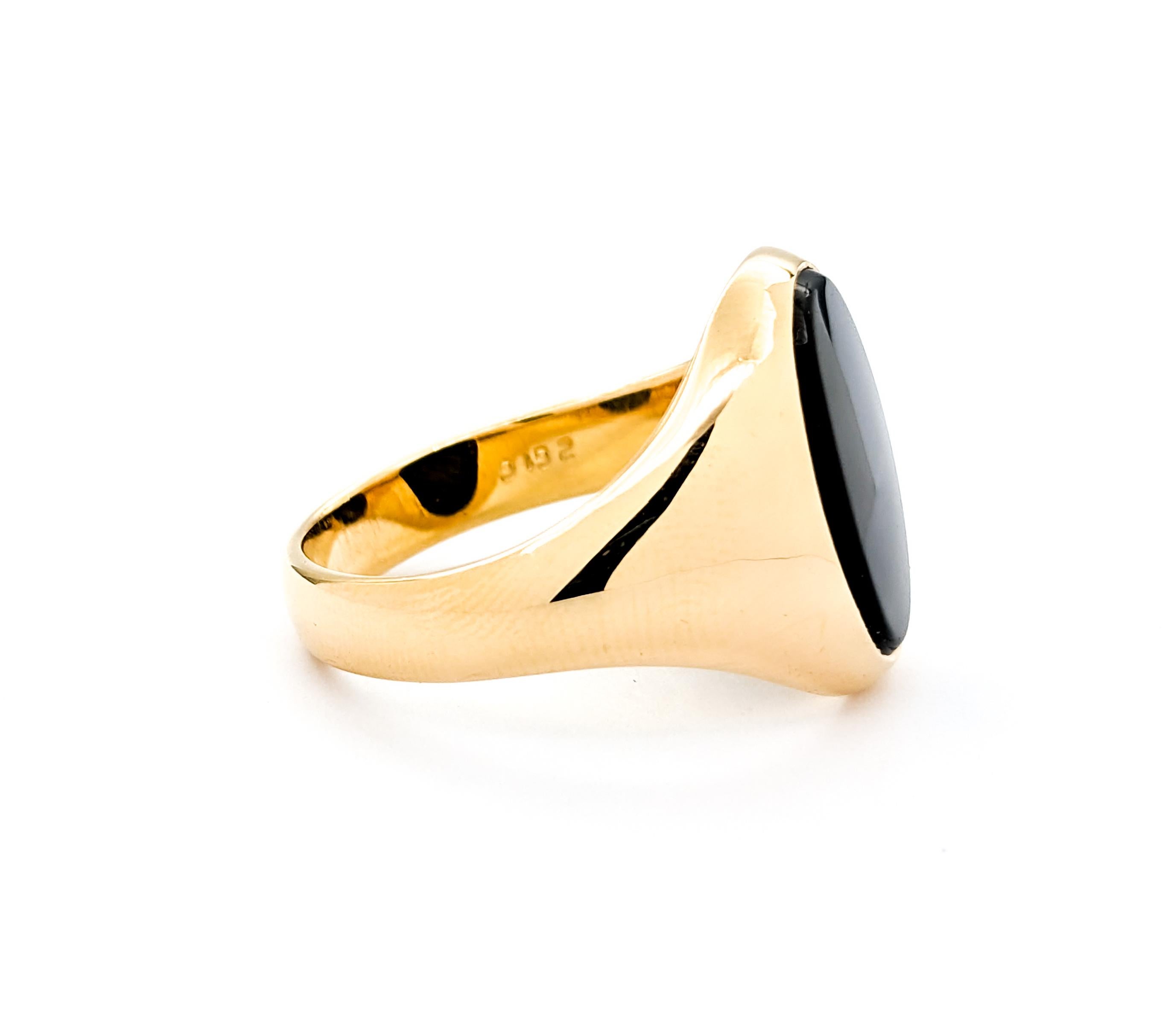 Onyx Ring In yellow Gold For Sale 1