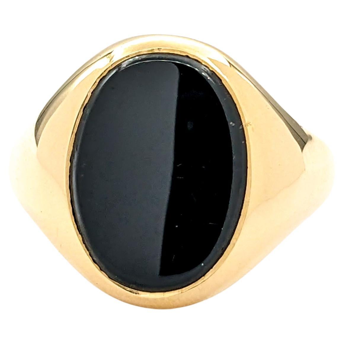 Onyx Ring In yellow Gold For Sale