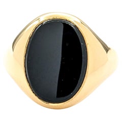 Vintage Onyx Ring In yellow Gold