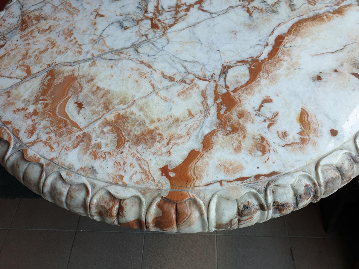 Onyx Round Garden Table In New Condition For Sale In Liverpool, GB