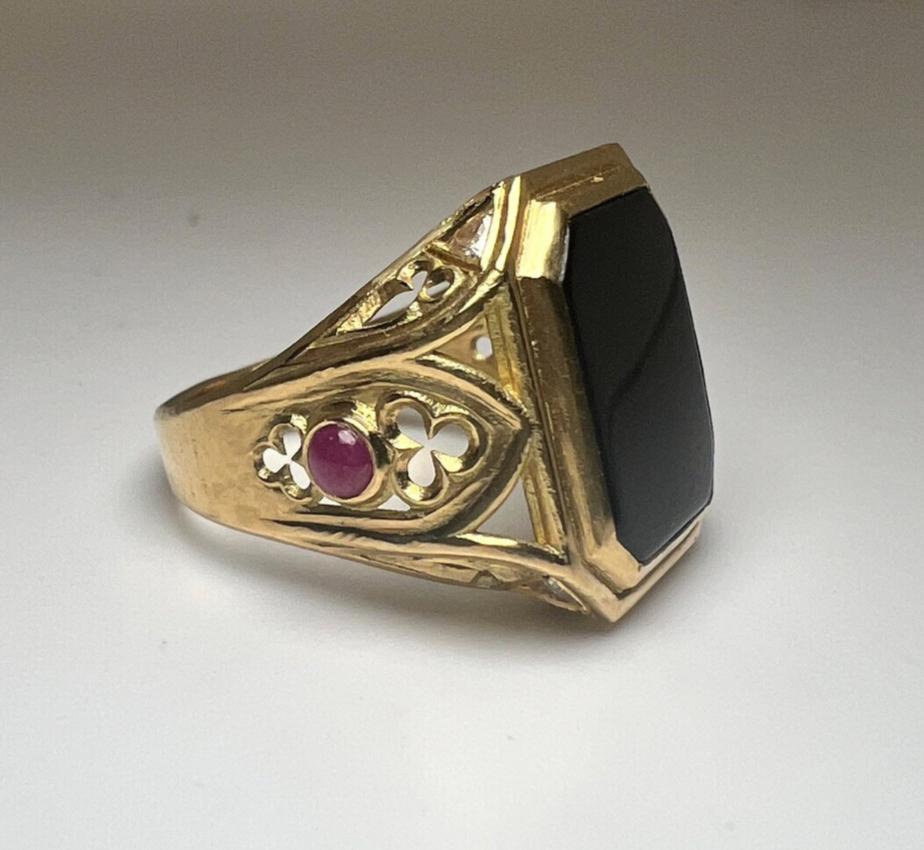 Onyx Ruby Diamond Signet Ring In Fair Condition For Sale In London, GB