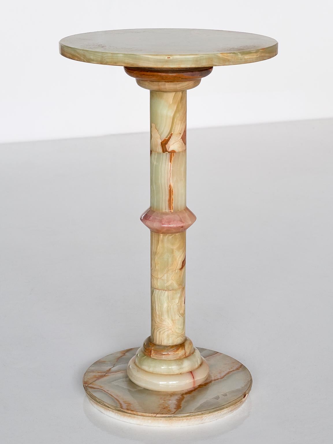 Onyx Side Table with Pedestal Base, Italy, 1960s In Good Condition In The Hague, NL