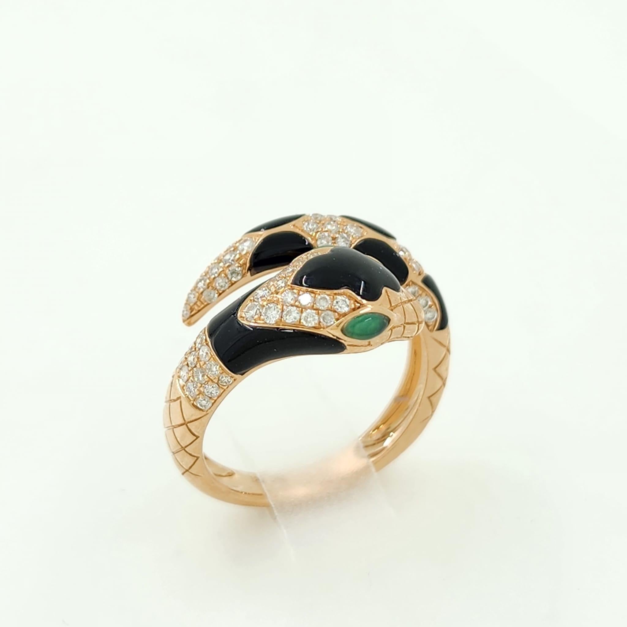 Onyx Schlangen-Diamantring aus 18 Karat Roségold im Zustand „Neu“ in Hong Kong, HK