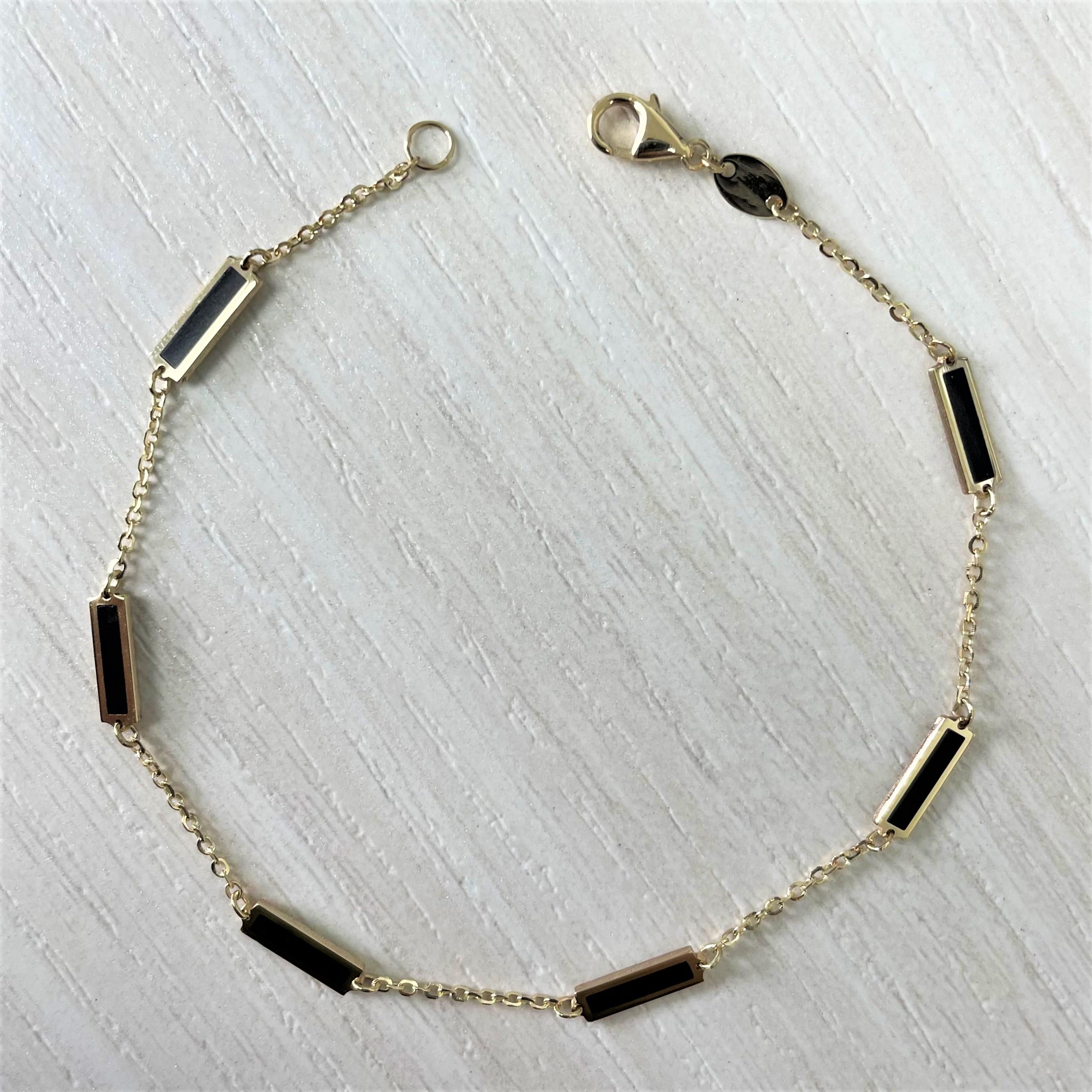 Contemporain Bracelet bar empilable en onyx pour femme, en or 14 carats et onyx en vente