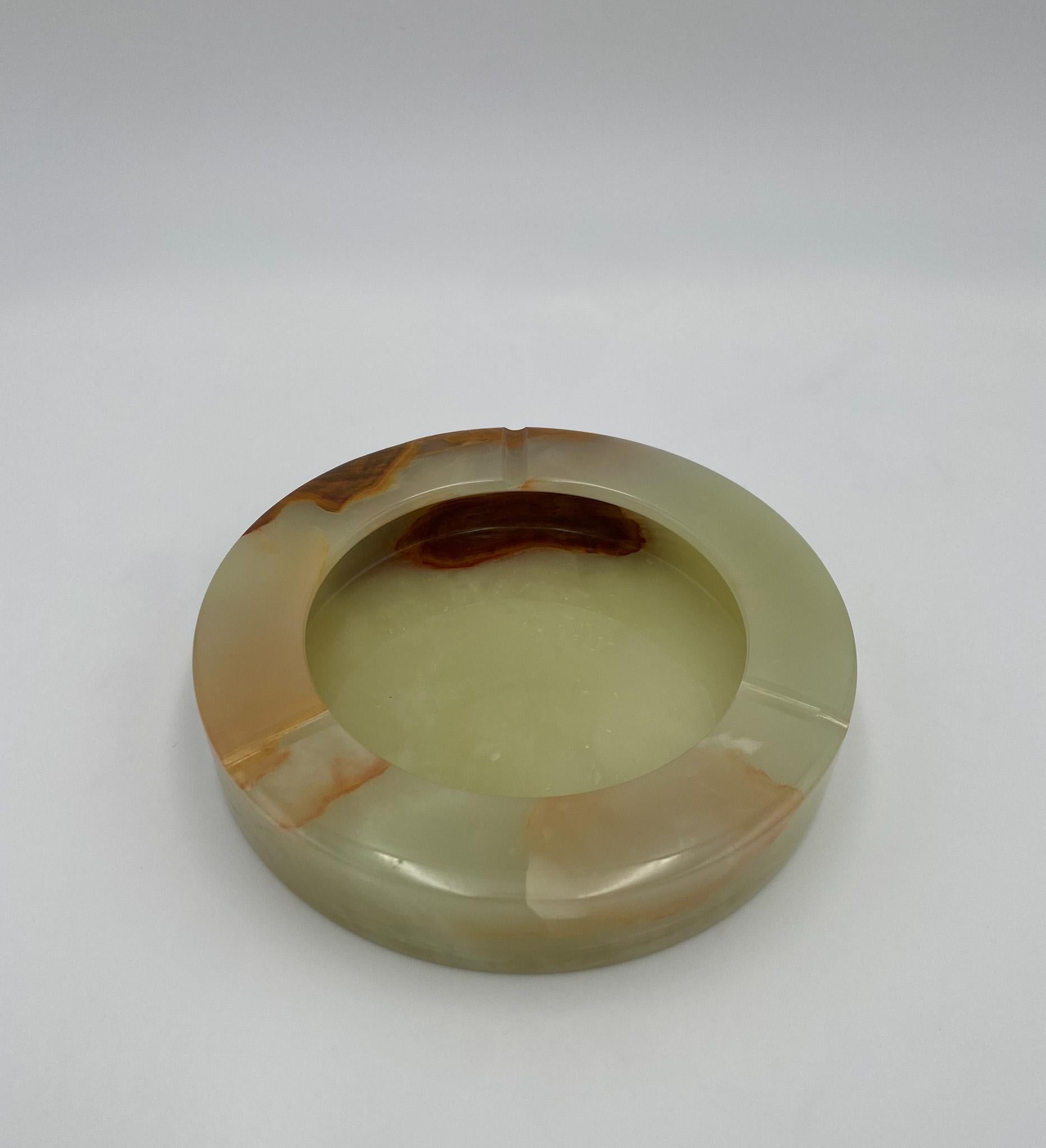 Onyx Stone Modernist Ashtray or Vide-Poche Catchall, Italy, 1980's  For Sale 2