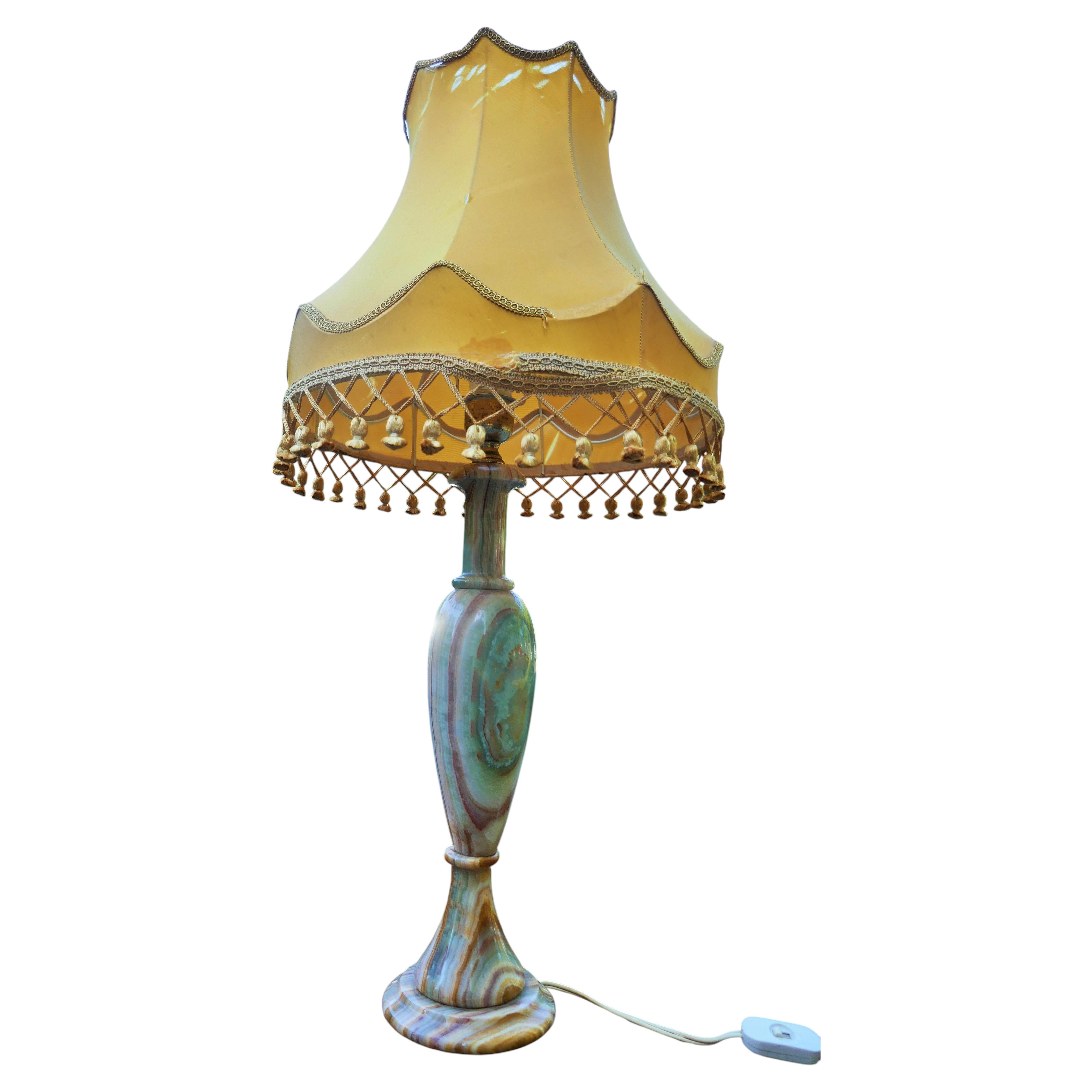 Onyx table lamp with switch by Achille Castiglioni. For Sale
