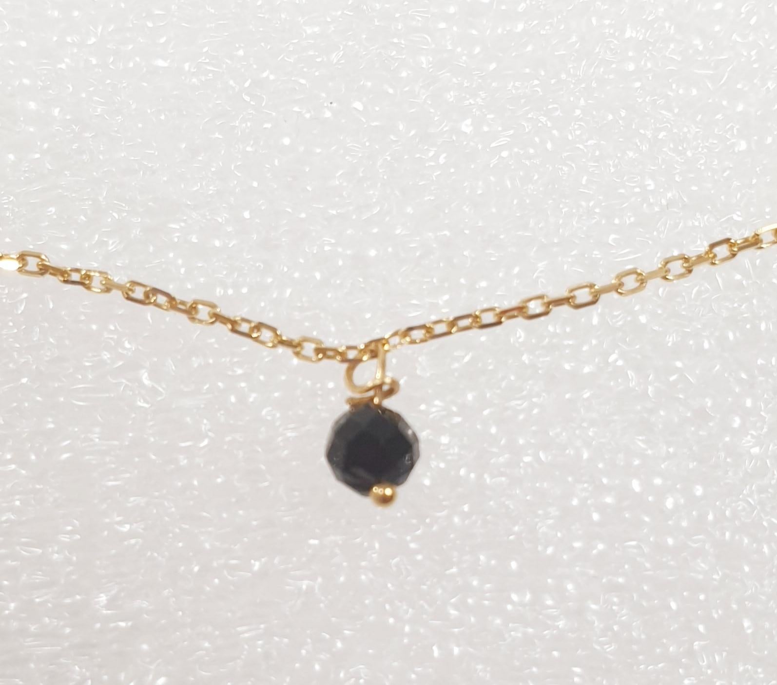 Contemporary Onyx Tears Token Necklace 18 Karat Yellow Gold For Sale