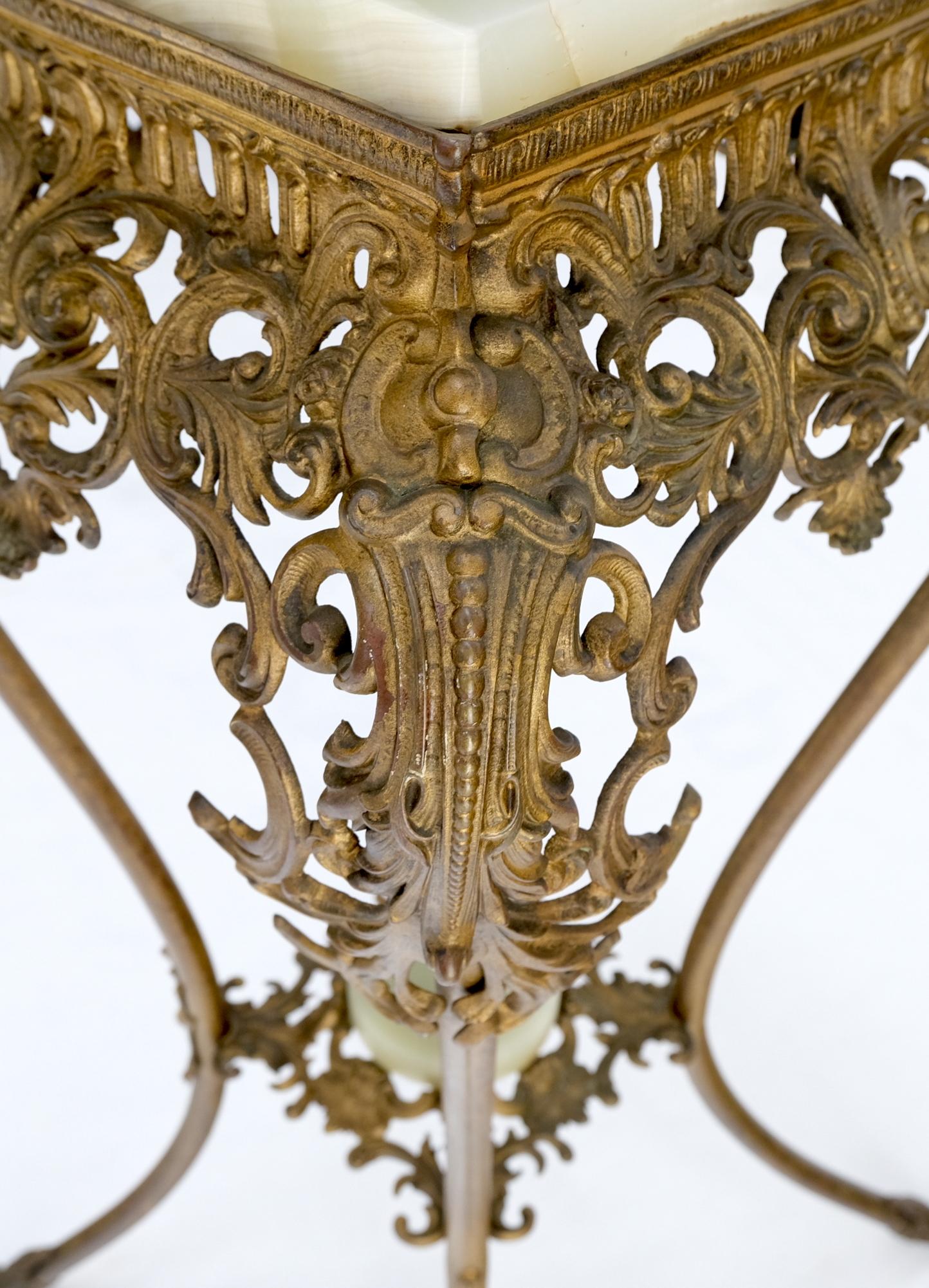 Onyx top ornate fine gilt brass base lamp table stand pedestal.