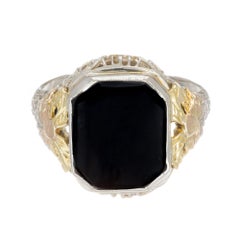 Onyx Tri-Color Gold Art Deco Filigree Ring