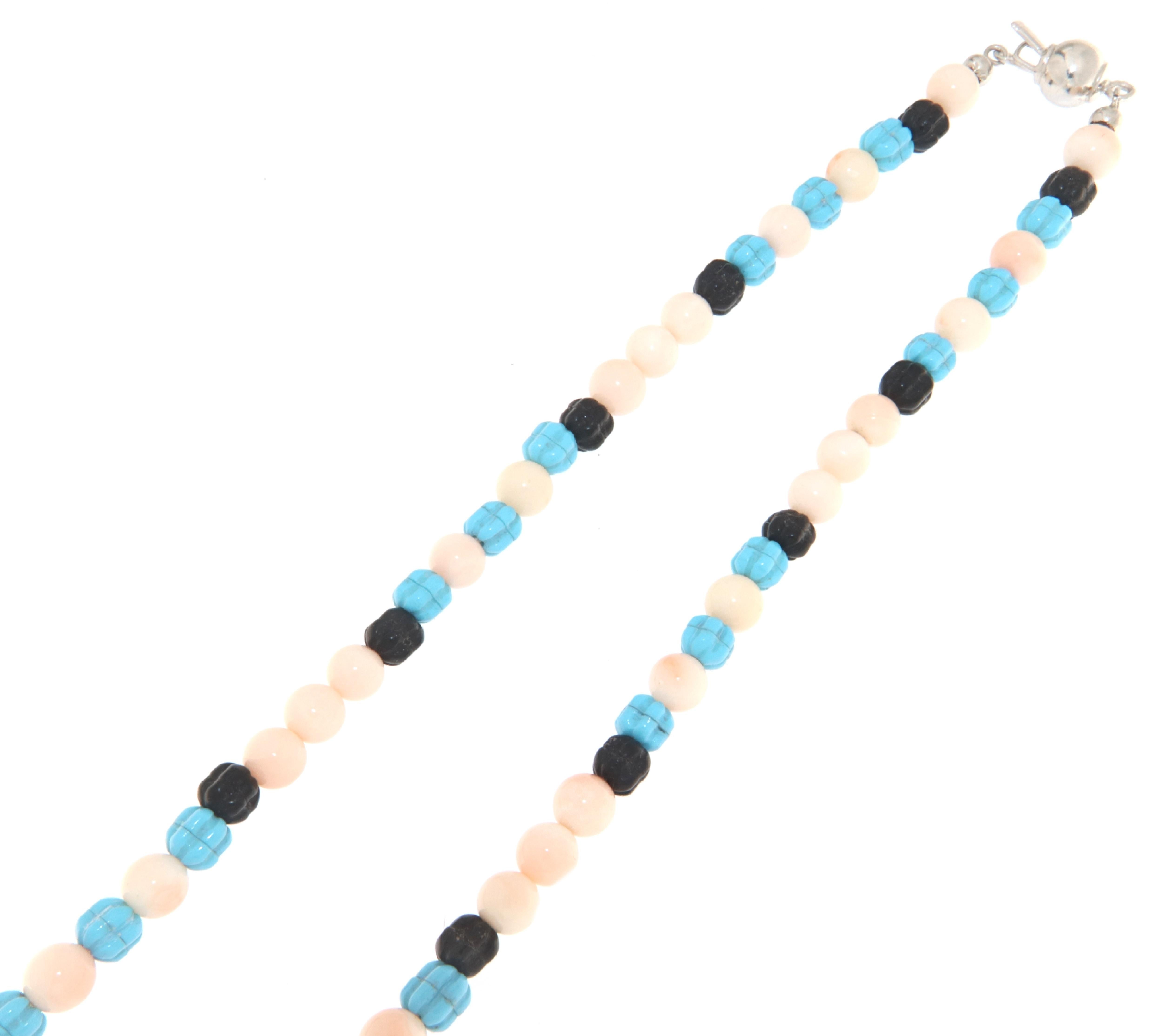 Grezzo Collana di perline in argento con corallo e turchese onice in vendita