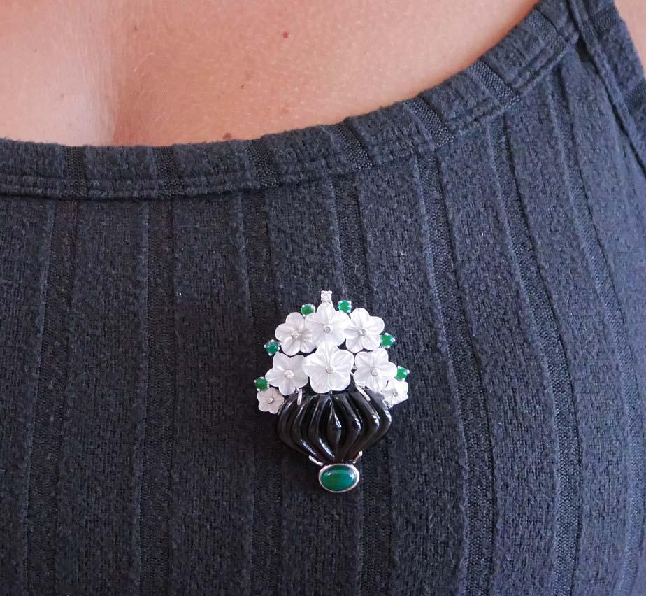 Onyx, White Stones, Green Agate, Diamonds, Platinum and 18 Kt White Gold Brooch. 2