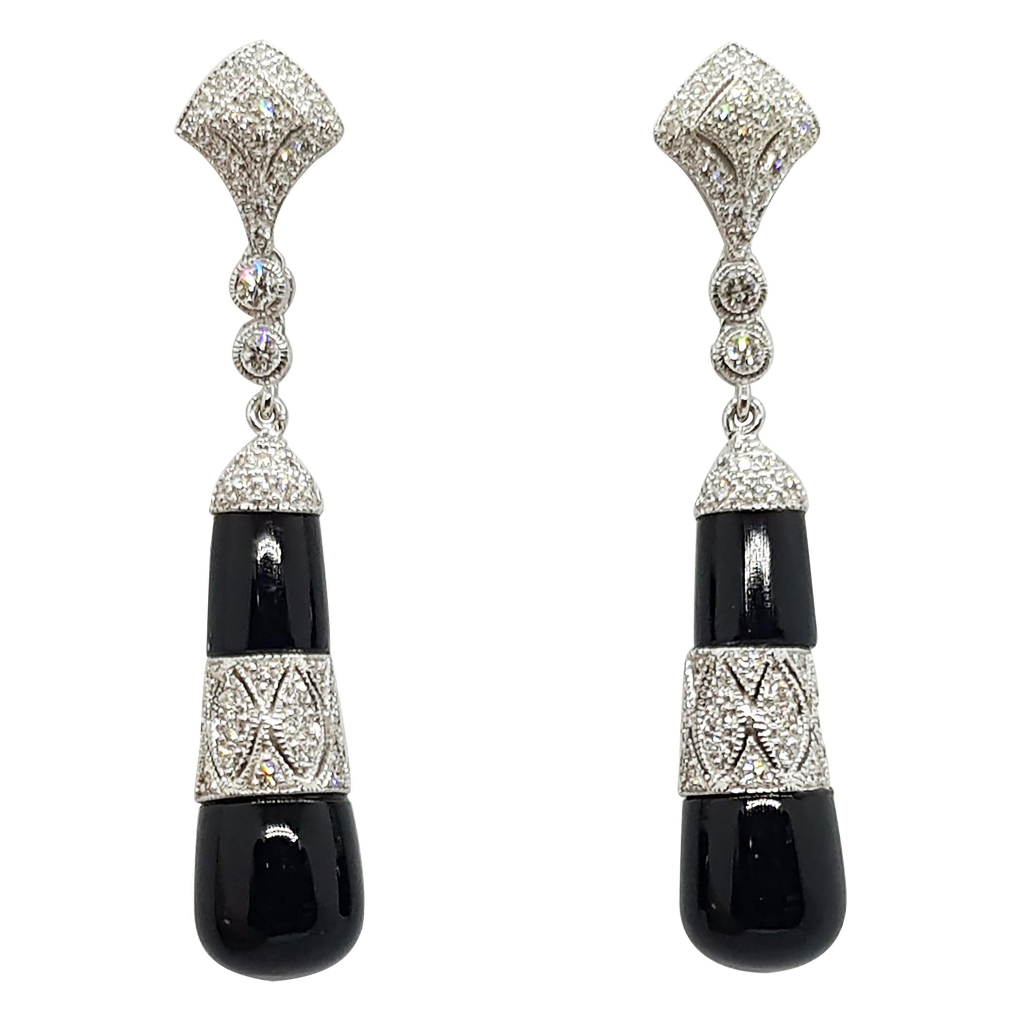 Diamond Earrings Set in 18 Karat White Gold Settings For Sale at 1stDibs