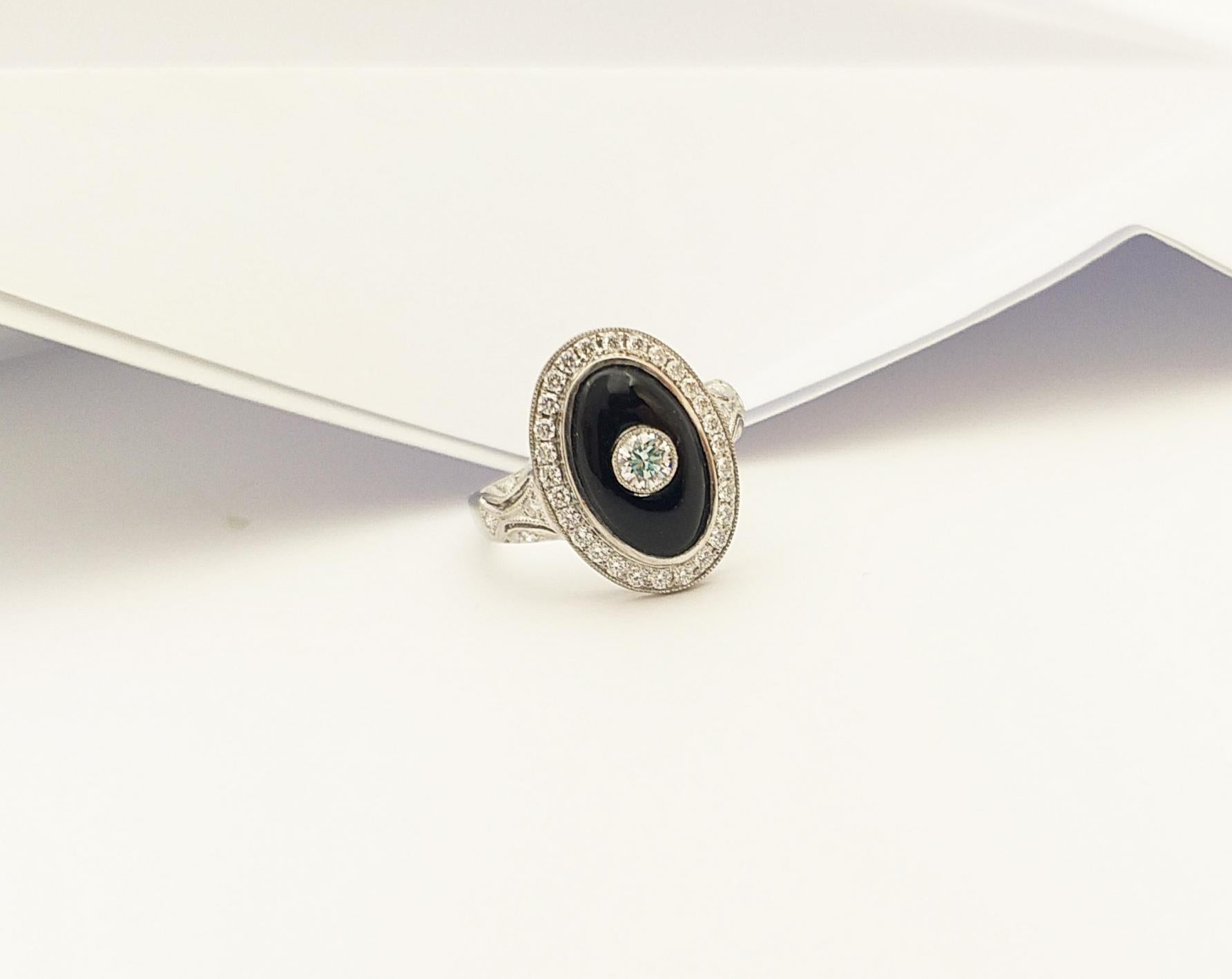 Onyx with Diamond Ring set in 18 Karat White Gold Settings  For Sale 5