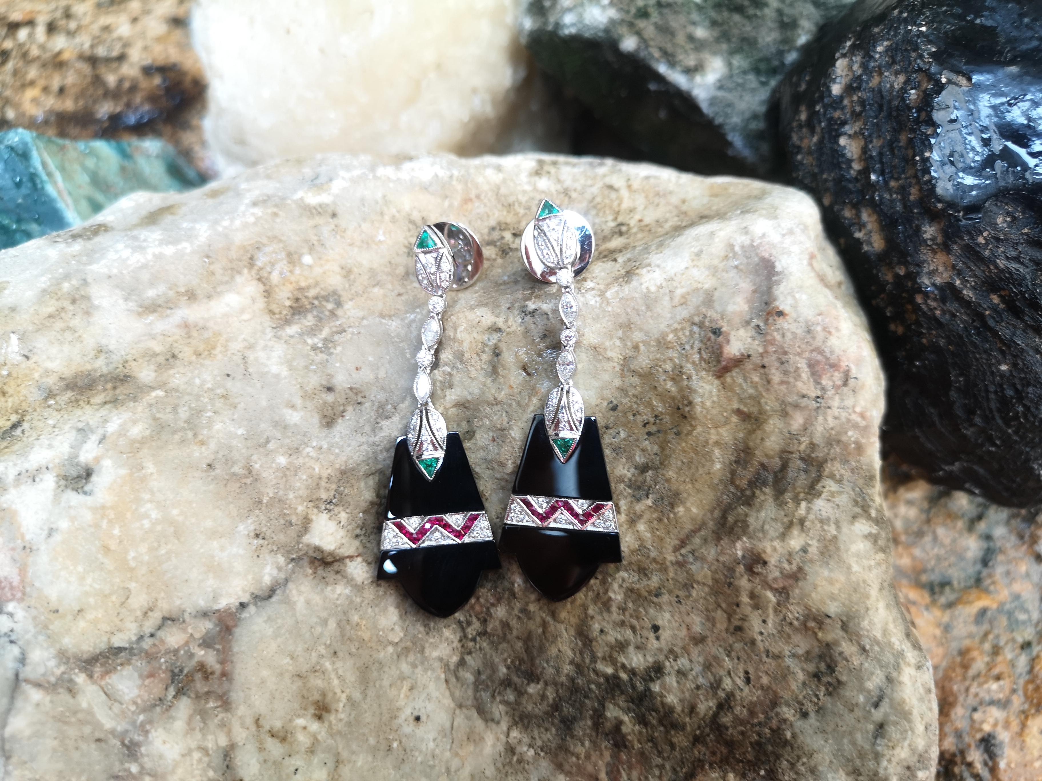 Onyx with Emerald, Ruby and Diamond Earrings set in 18 Karat White Gold Settings In New Condition For Sale In Bangkok, TH