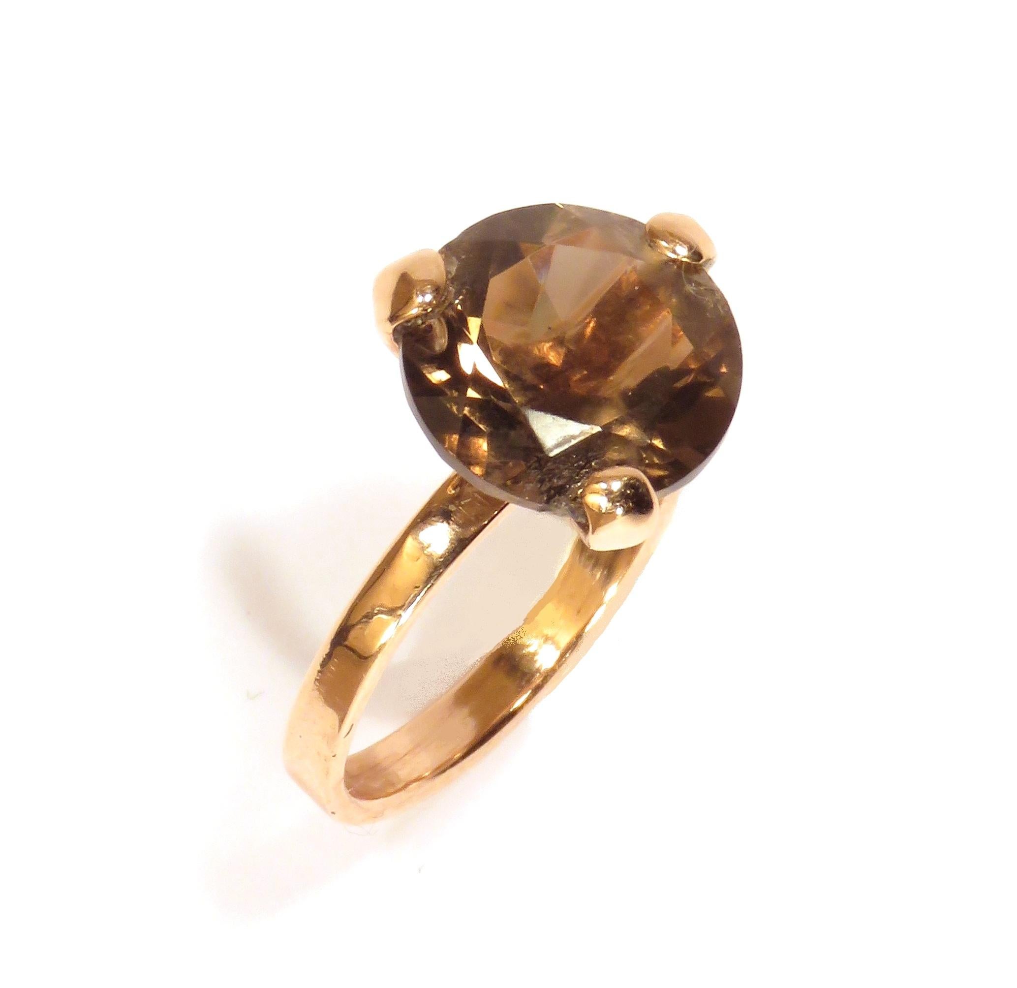 Women's Onyx Yellow Brown Topaz Rose 9 Karat Rose Gold Ring Handcrafted in Italy  For Sale