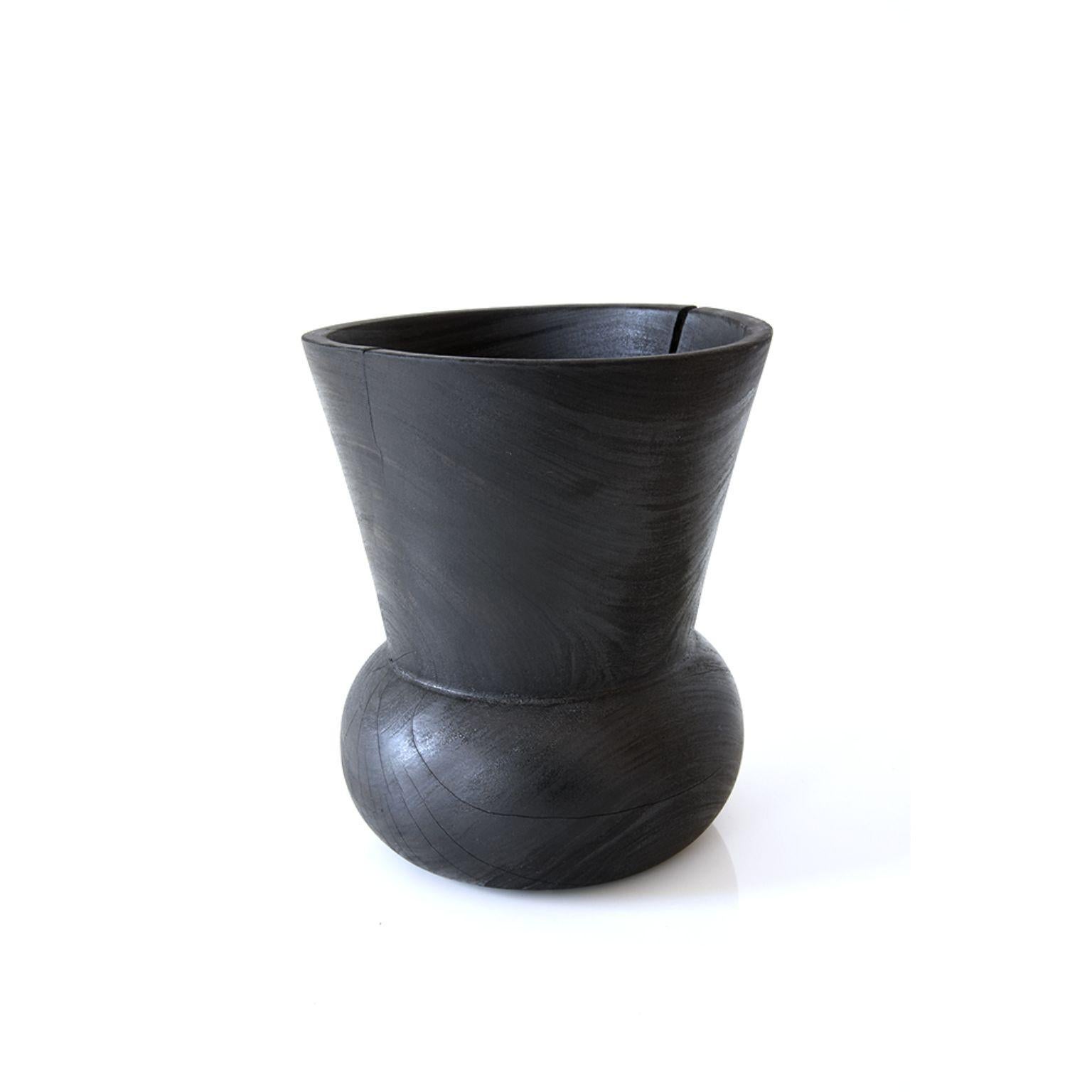 OO.01 Bowl vase by Sebastien Krier + Bois Brulé.
Dimensions : D 14 x H 17 cm.
Materials : wood.

All these pieces are unique, they are mottled, modified, refined and
burnt according to the Japanese technique SHOU-SUGI-BAN. With treatment in