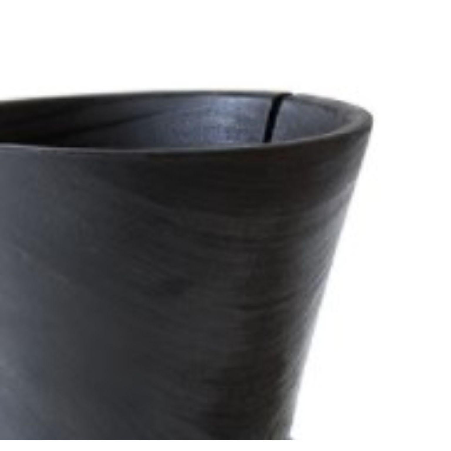 Oo.01 Bowl Vase by Sebastien Krier In New Condition In Geneve, CH