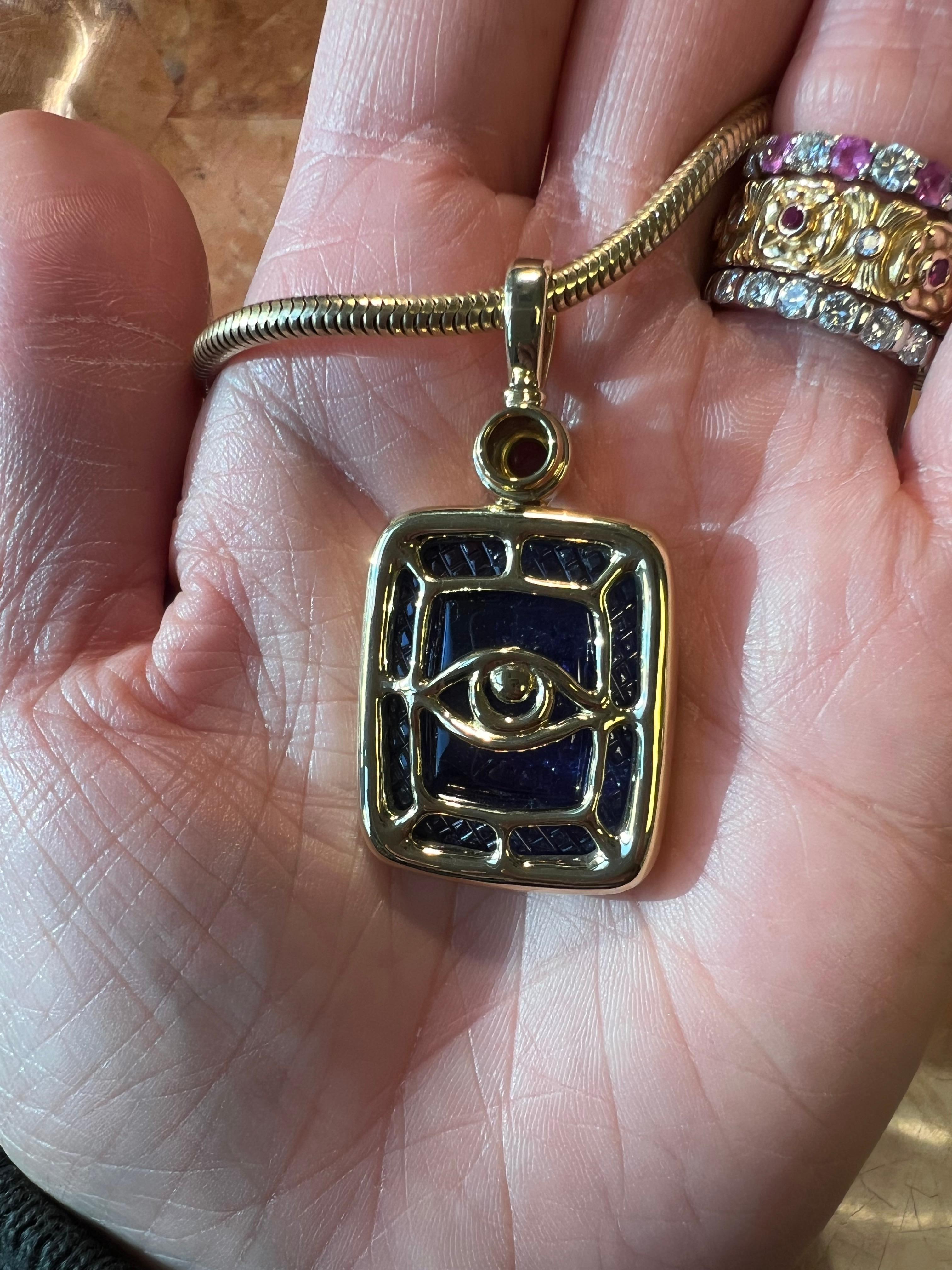 OOAK Hand Carved 39.02ct Tanzanite and Ruby Cab Pendant In 18K Yellow Gold For Sale 4