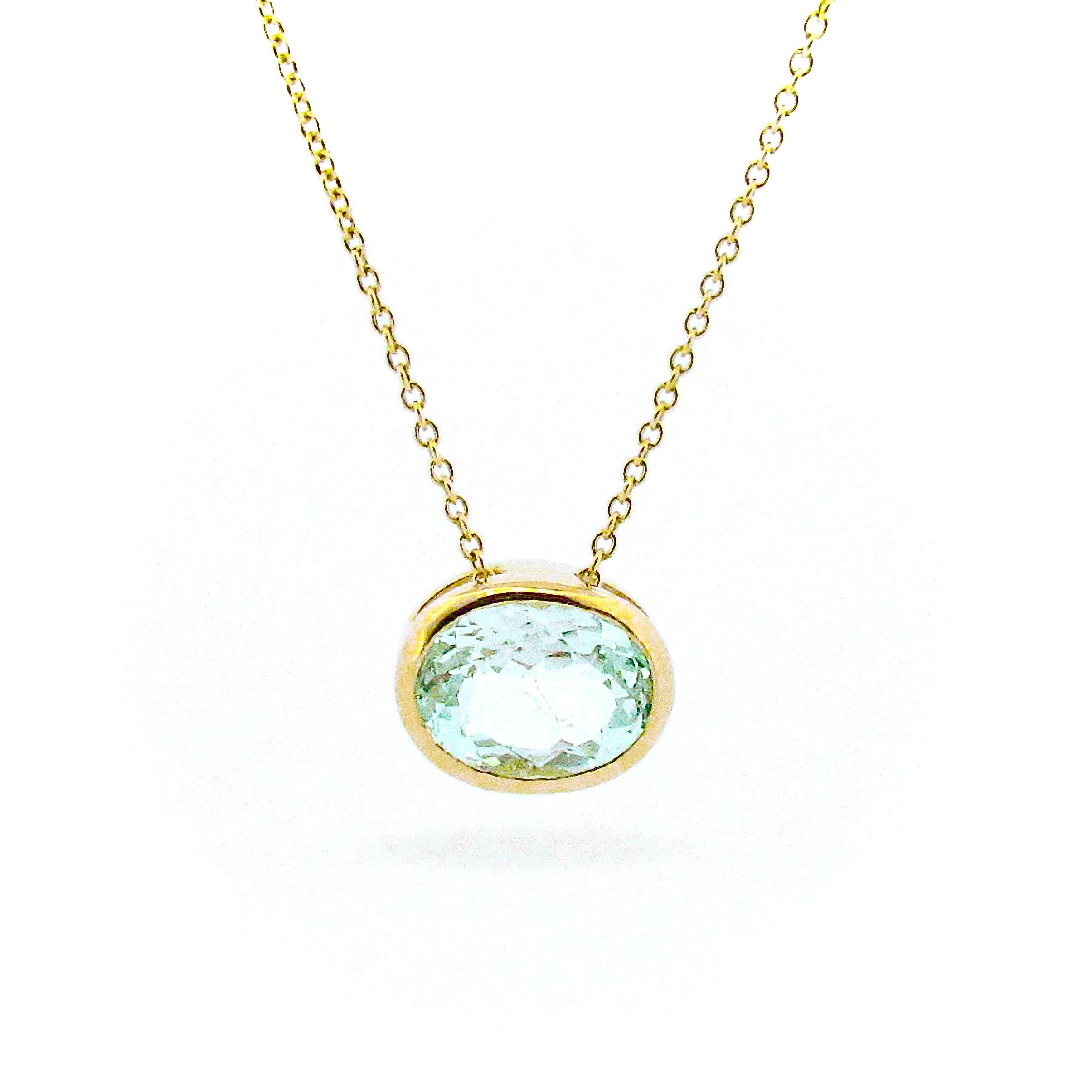 Oval Cut OOAK Yellow Gold Oval 2.05ct Aquamarine Necklace For Sale