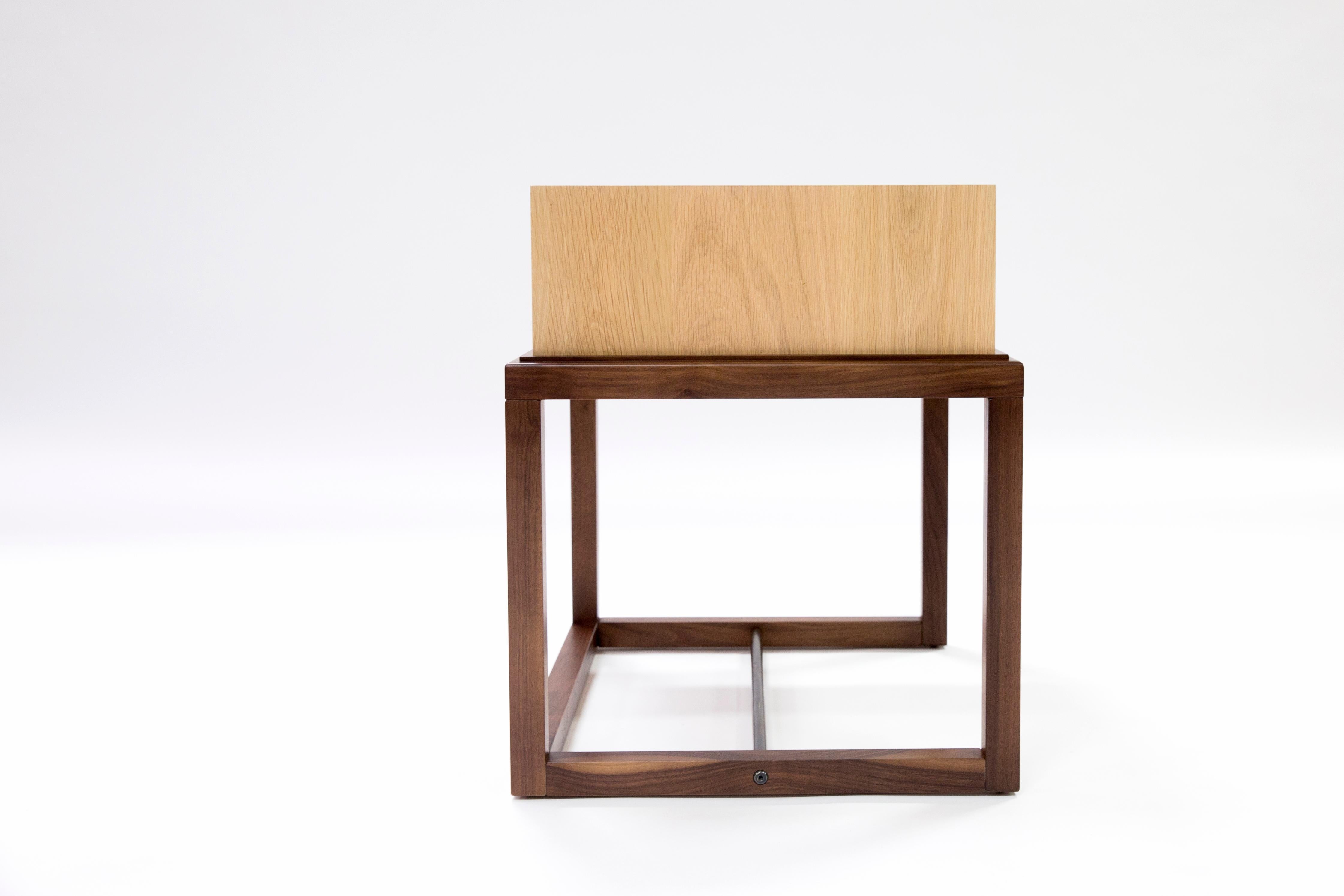 Oona Single Drawer Bedside or Side Table in Oak and Walnut w/ Bronze Pull In New Condition For Sale In Los Angeles, CA