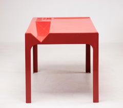 Oozo Desk by Marc Berthier