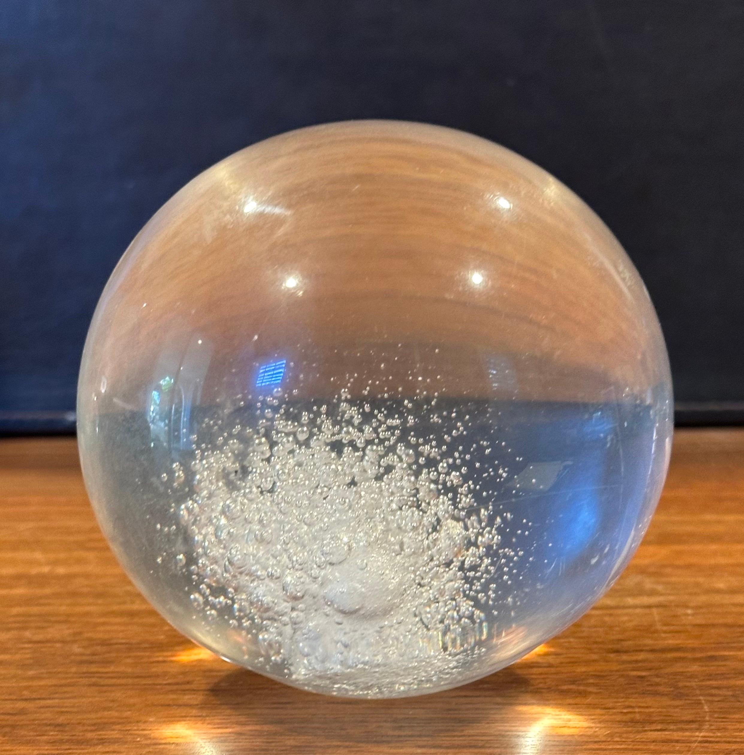 Americano Sfera a bolle in acrilico Op Art in vendita
