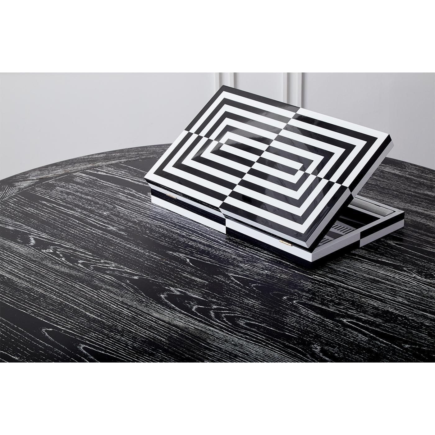 Op Art Backgammon Set in Black and White Lacquer 1