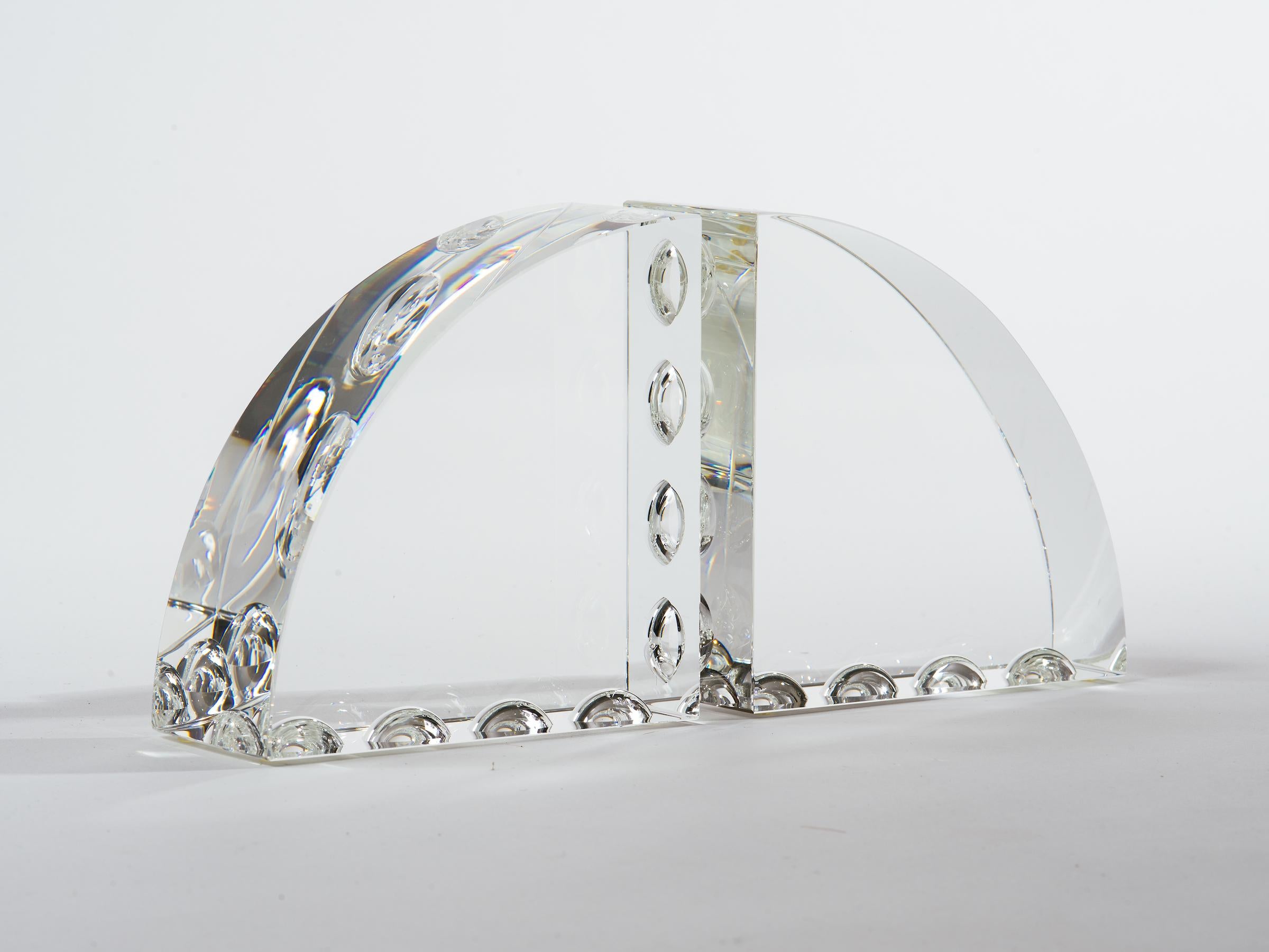 Op Art Engraved Clear Glass Arched Book Ends In New Condition For Sale In New York, NY
