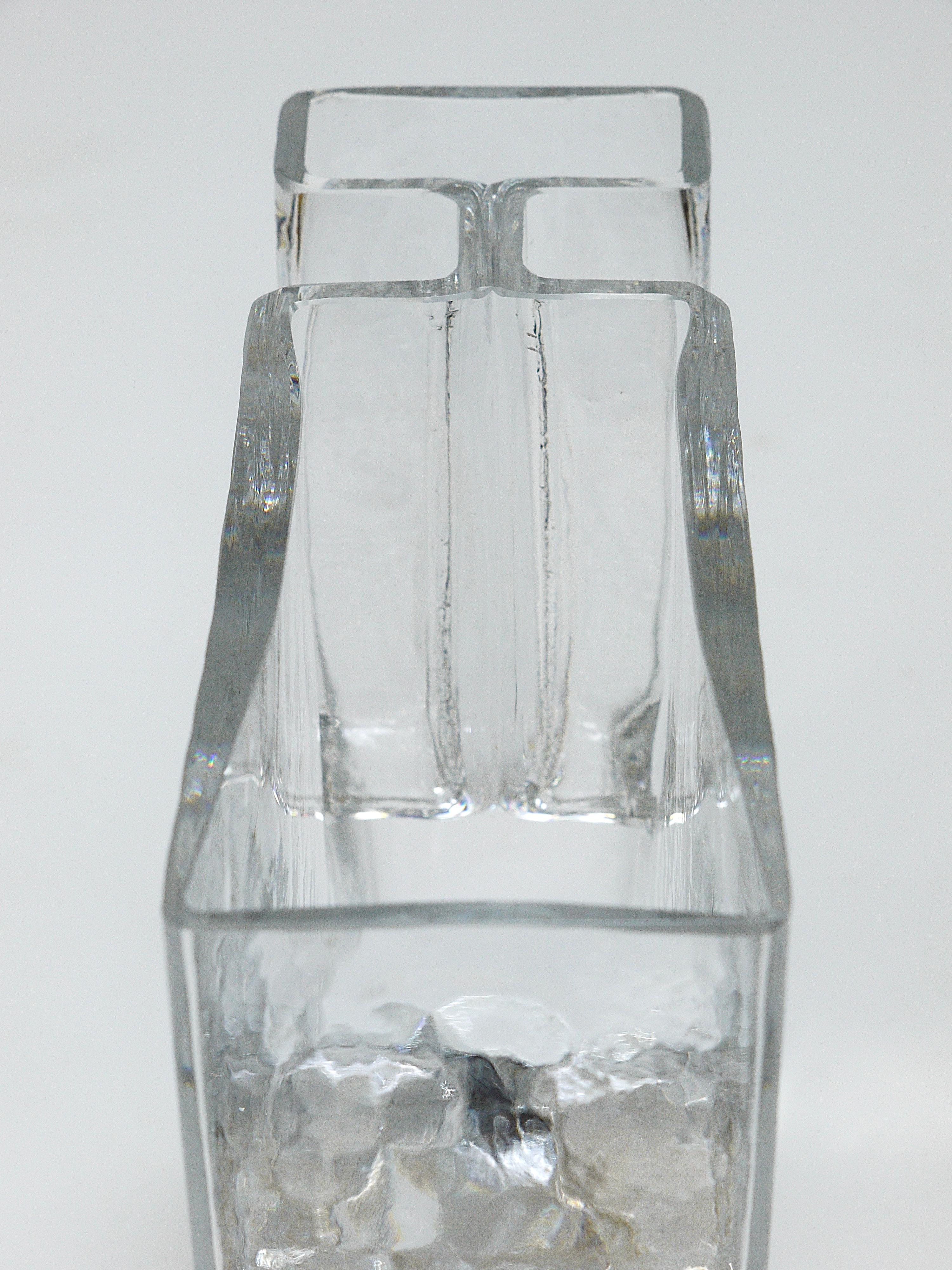 Op Art Ice Glass Vase by Claus Josef Riedel, Austria, 1970s For Sale 12