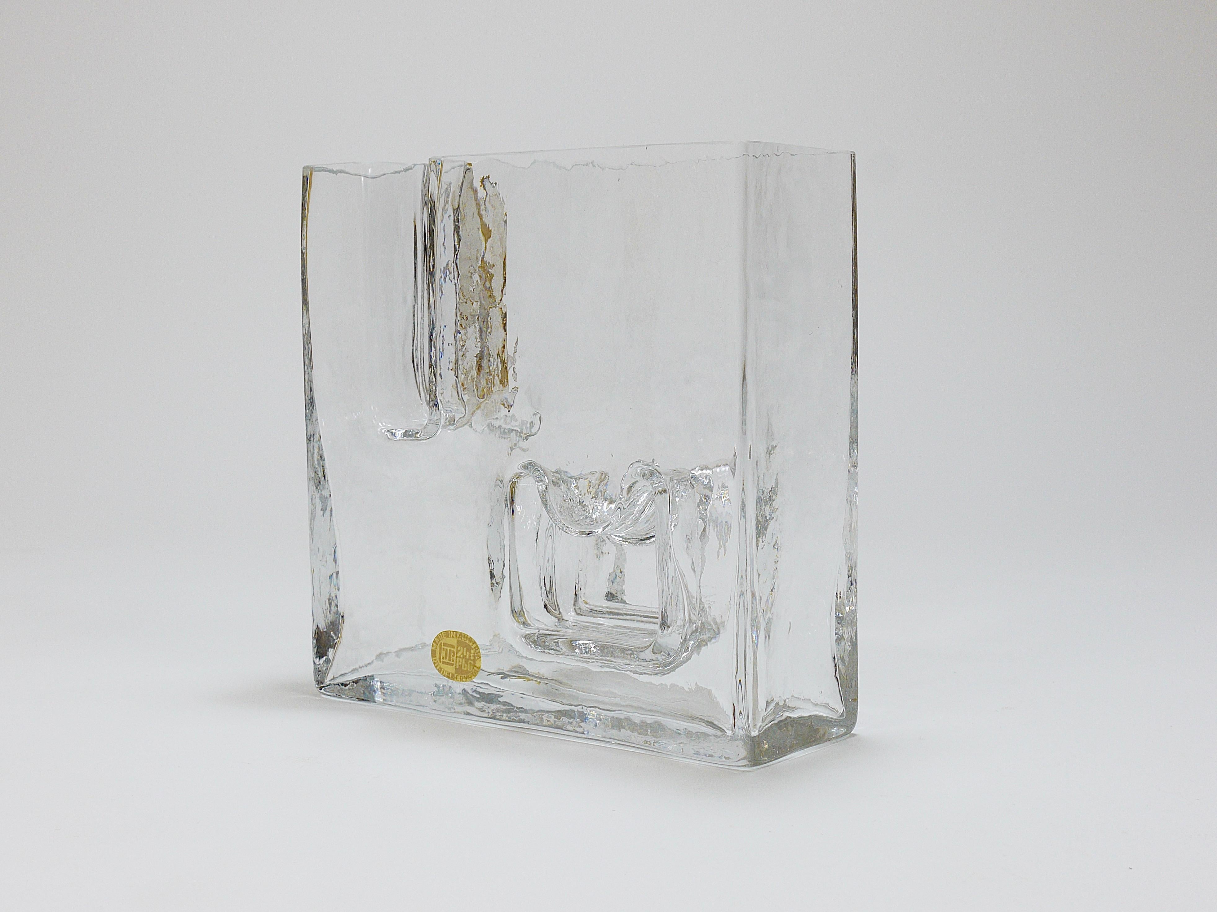 Op Art Ice Glass Vase by Claus Josef Riedel, Austria, 1970s For Sale 1