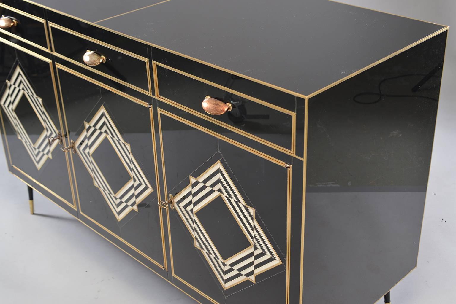 Op Art Murano Black and White Glass Clad Chest of Drawers with Brass Hardware 5