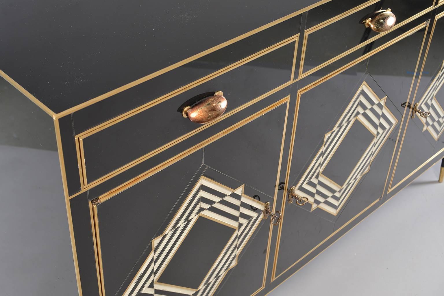 Op Art Murano Black and White Glass Clad Chest of Drawers with Brass Hardware 6