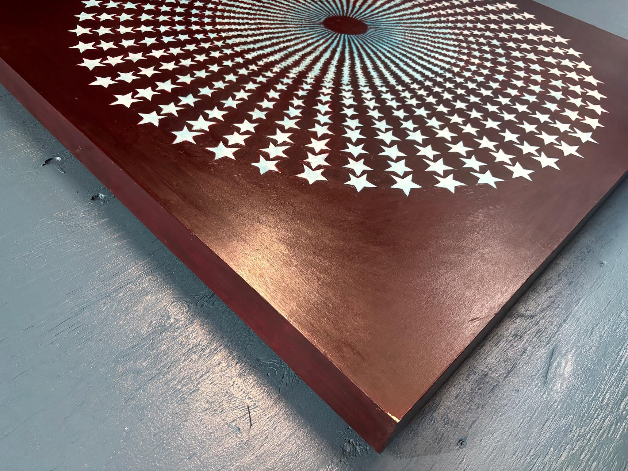 Originalgemälde in Öl auf Holzplatte der türkischen Künstlerin Hatice Güleryüz. Symmetrisches Design aus sich wiederholenden Sternmotiven. Bemalt in den Farben Ochsenblut, Blassblau und Weiß. 

48