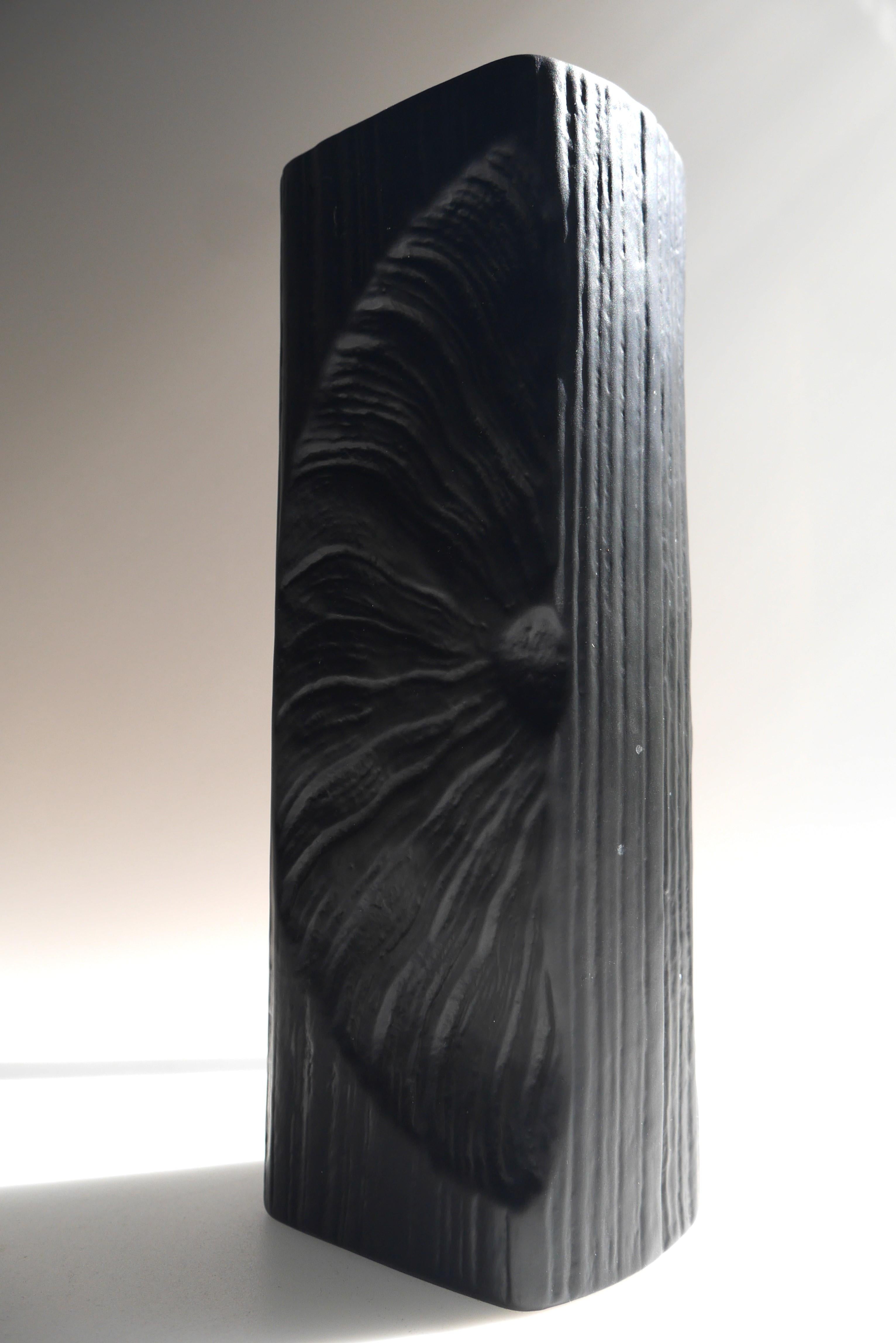 Op-Art Studio line Bisque porcelain vase, by Martin Freyer Studio Line Rosenthal For Sale 1