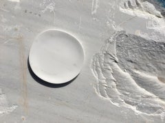 Opa! Marmorplatte von on.Entropy aus weißem oder grünem Marmor