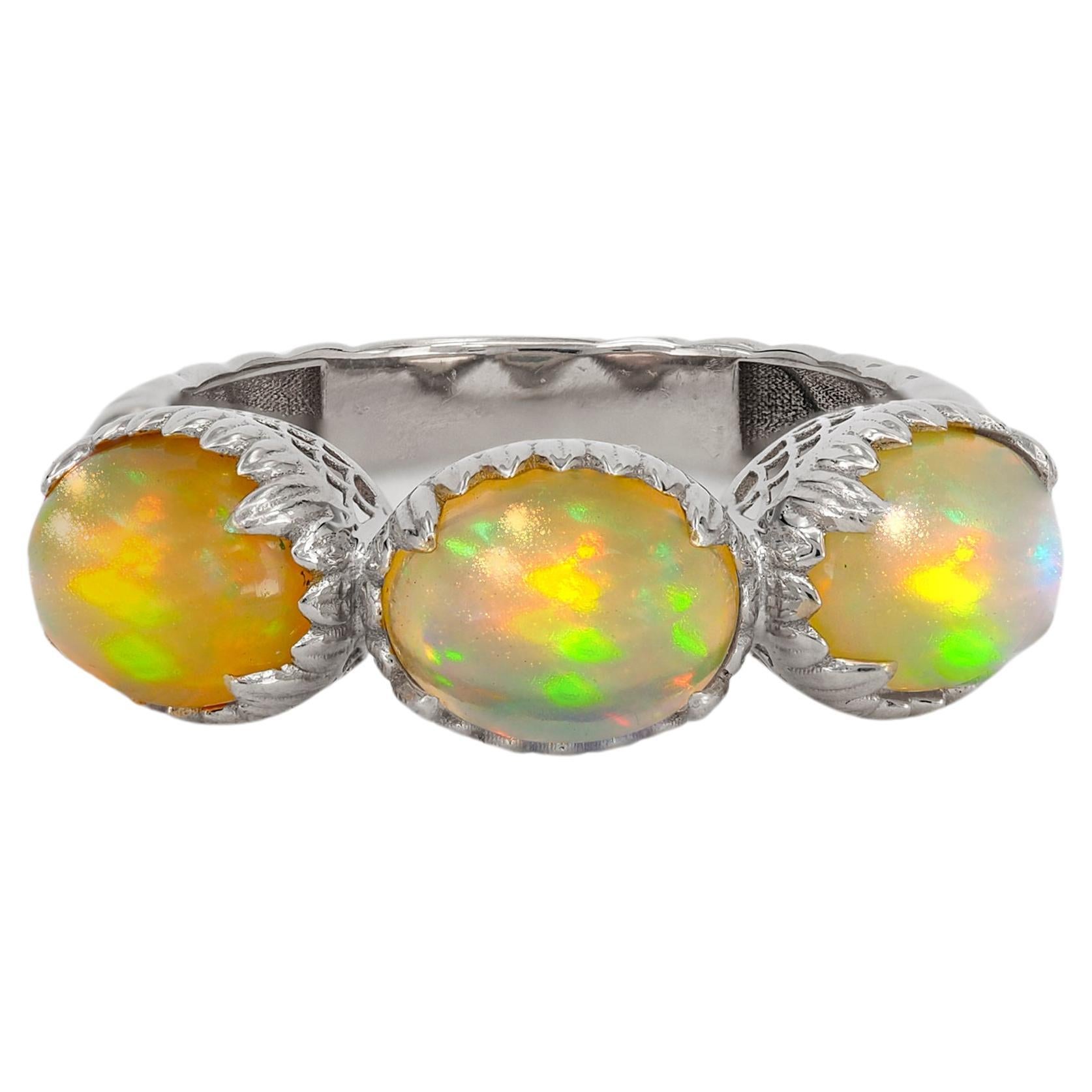 Opal 14k gold ring. 