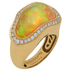 Opal 7.47 Carat Diamonds 18 Karat Yellow Gold Ring