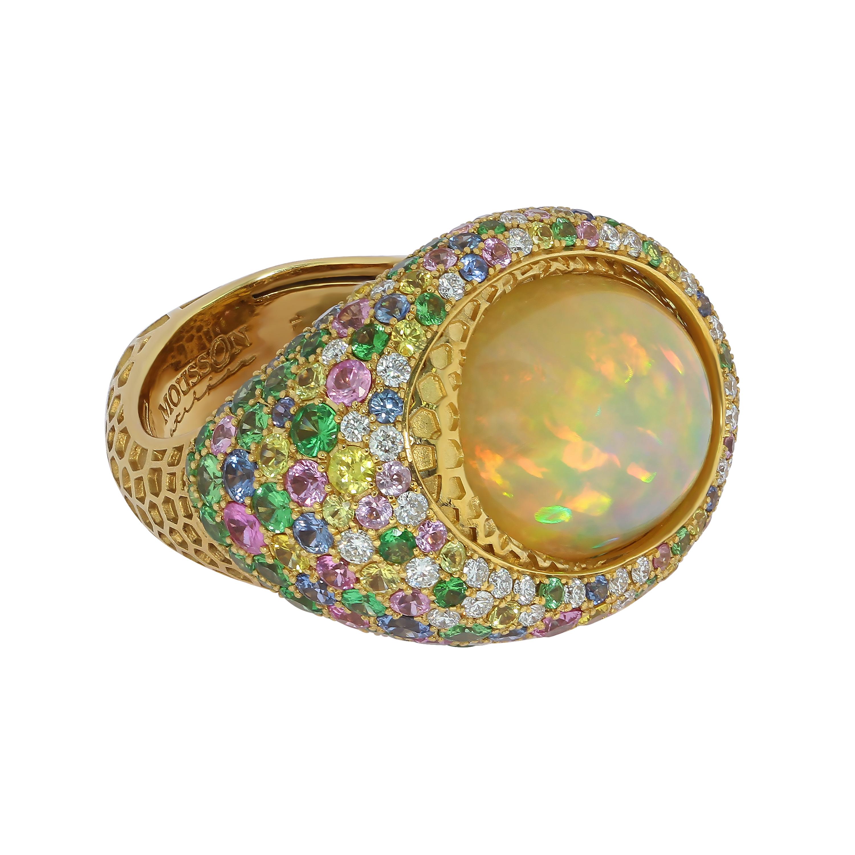 18 Karat Gelbgold Wabenförmiger Ring mit Opal 9,14 Karat Diamanten und Saphir (Ovalschliff) im Angebot