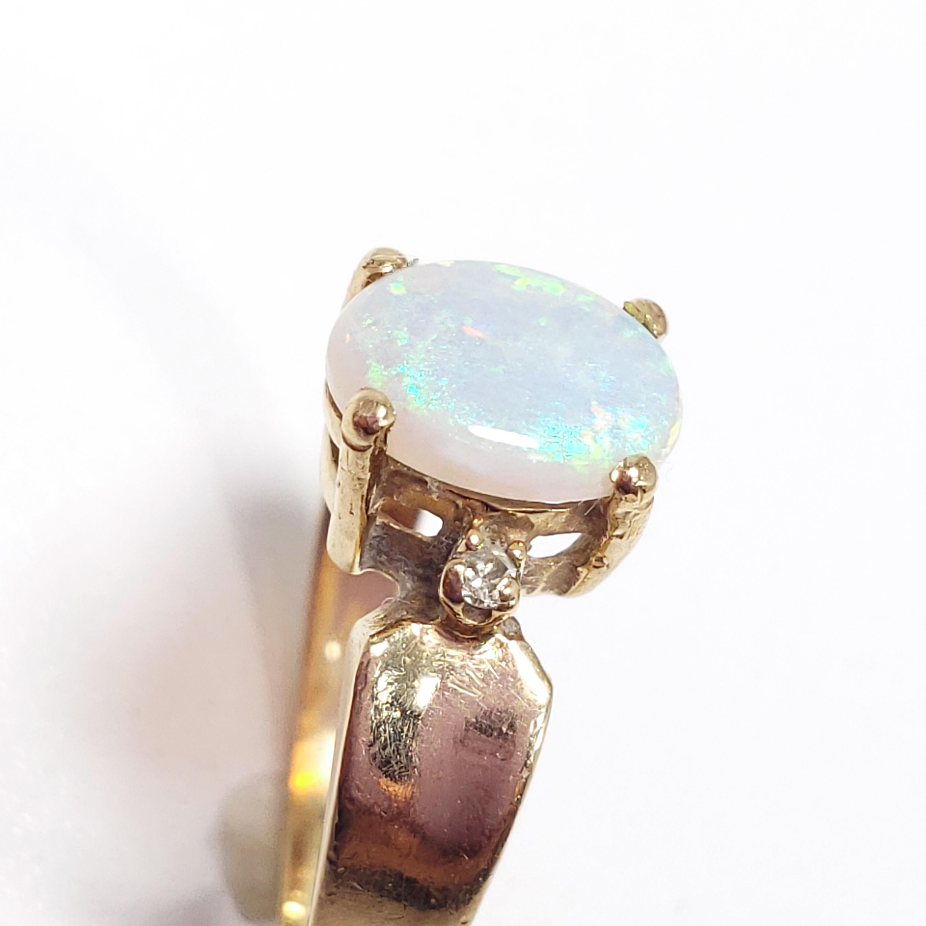 Opal and Diamond 14 Karat Gold Cocktail Statement Fashion Ring, Size US 6 For Sale 1