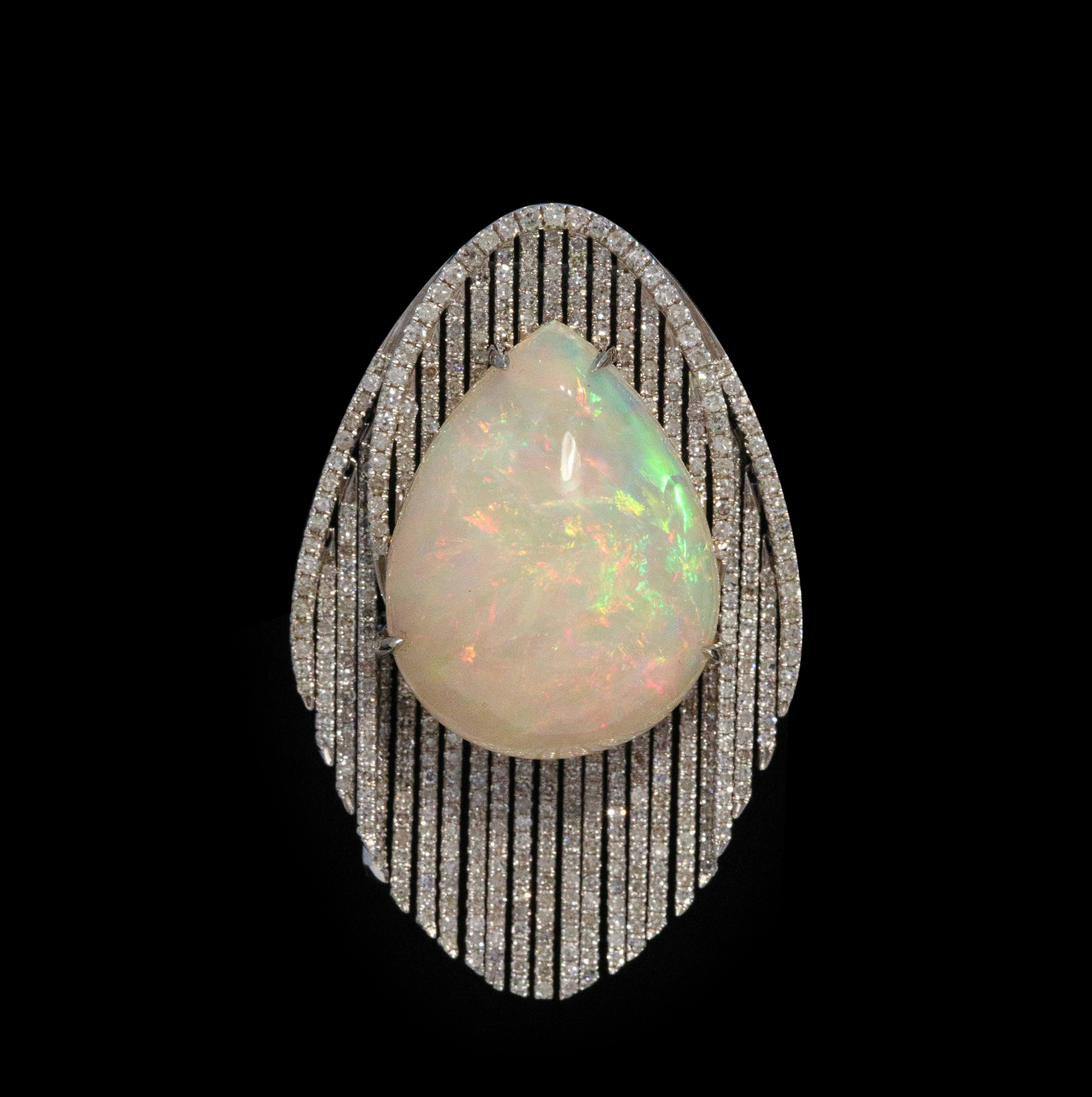 Boucles d'oreilles en opale et diamant Excellent état - En vente à New York, NY