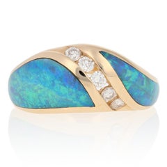 Opal and Diamond Kabana Ring, 14 Karat Yellow Gold Round Brilliant .25 Carat