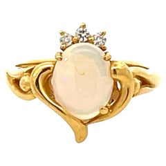 Retro Opal and Diamond Ring 18k Yellow Gold
