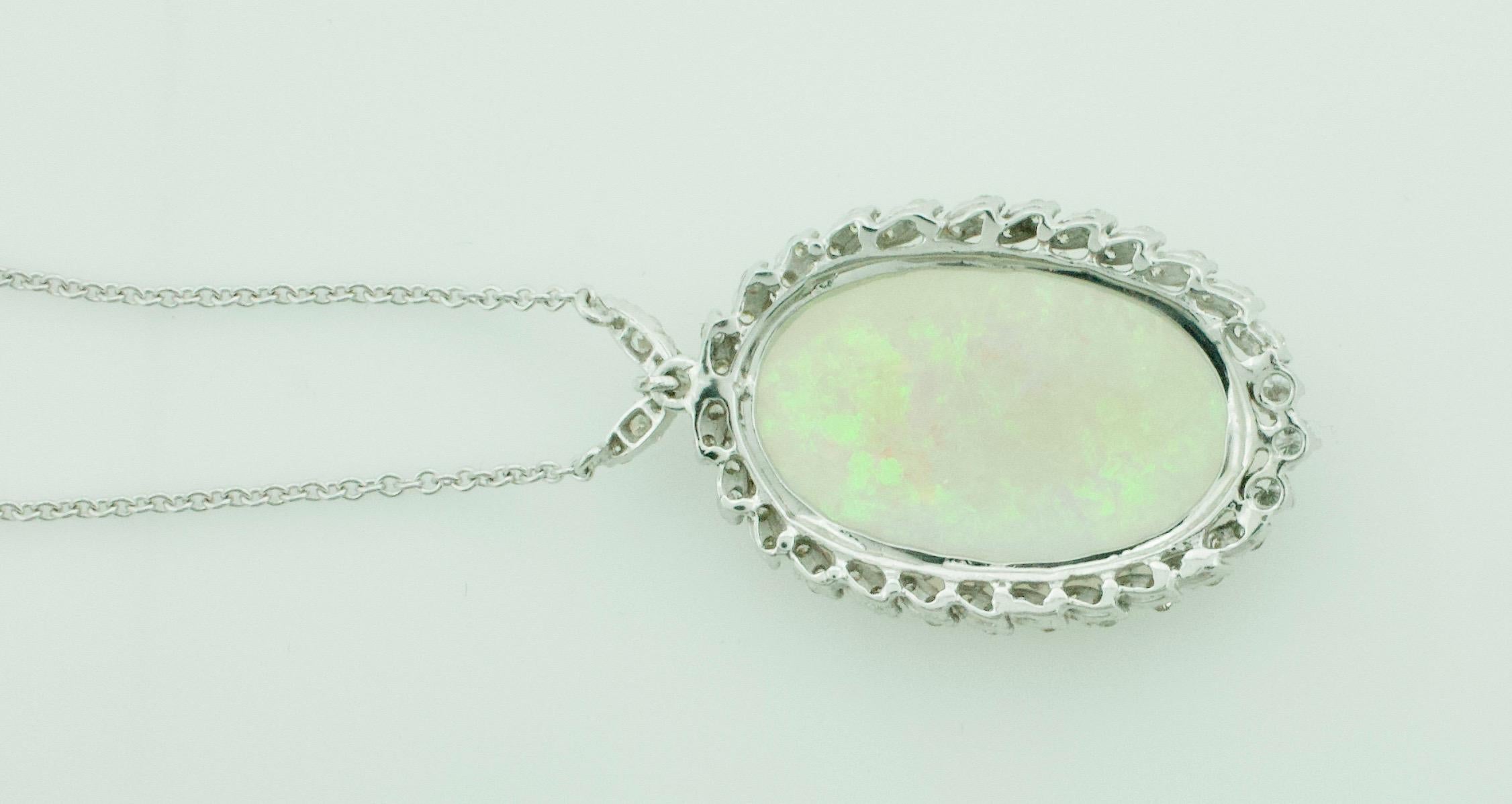 Opal and Diamond Vintage Necklace in 18k Gold Circa 1960's For Sale 1