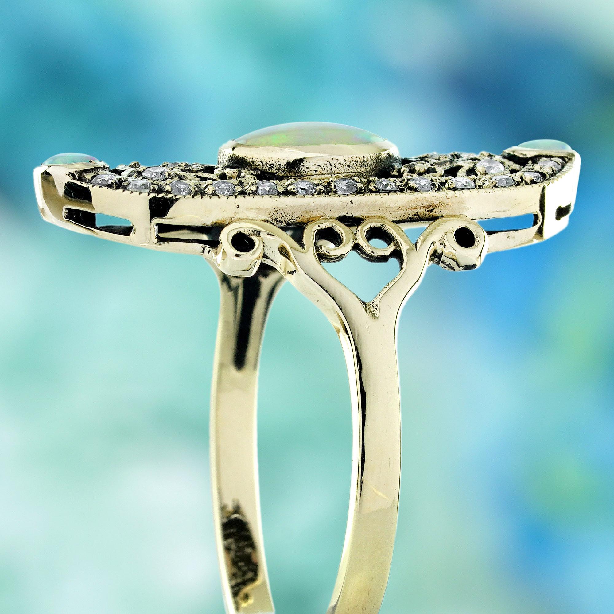 Bague cocktail de style vintage en or jaune 14 carats massif avec opale et diamants Unisexe en vente