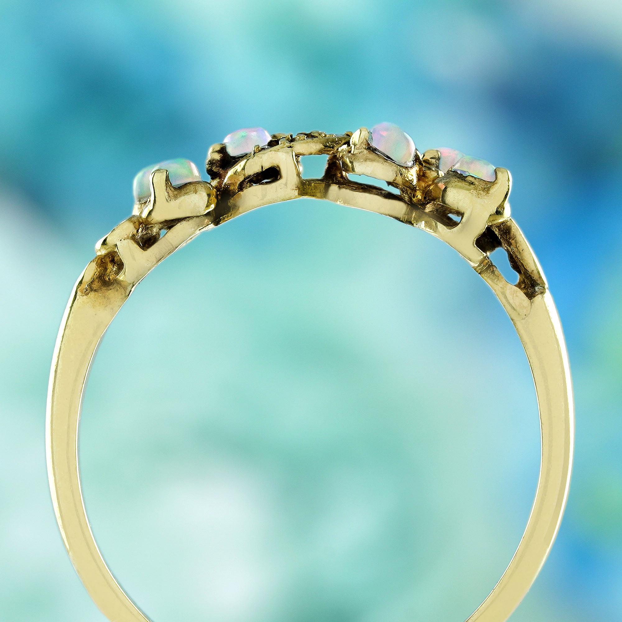Bague de style vintage en or jaune 9K massif avec opale et diamant Neuf - En vente à Bangkok, TH