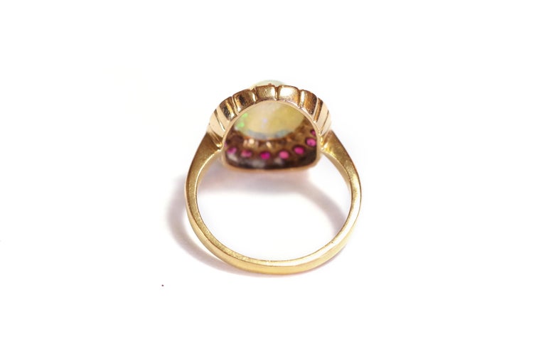 Women's Opal and Garnet Cluster Ring in 18k Gold, Vintage Cluster Ring For Sale