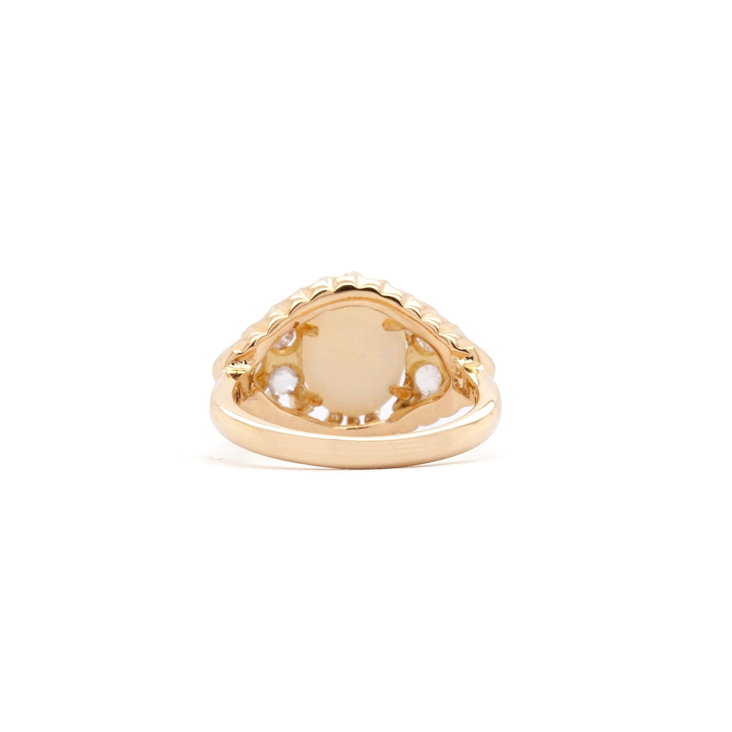 Édouardien Bague grappe Navette en or jaune 18 carats, opale et diamant taille ancienne en vente